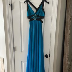 This beautiful Bebe Maxi is great for a vacation or for going out!!